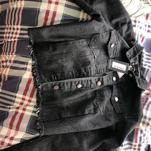Black cropped jean jacket never worn